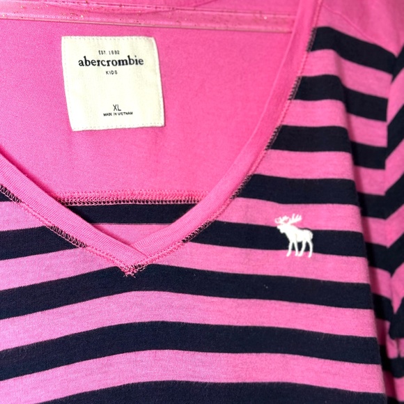 Lot of 2 Abercrombie Tops Women's S/M Kids XL - Picture 7 of 9